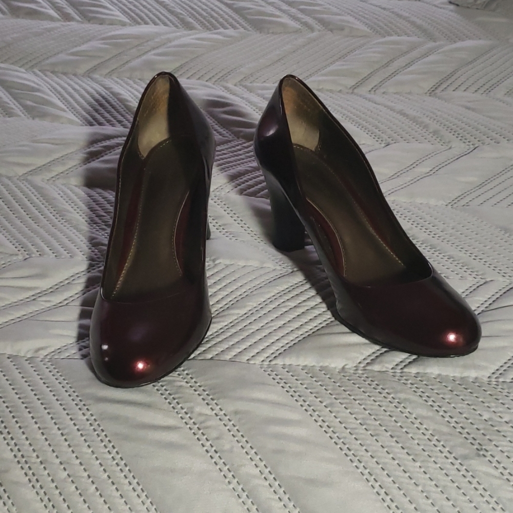 Liz Claiborne Pumps
